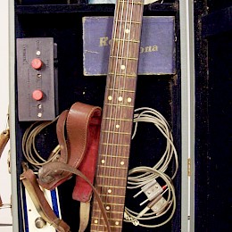Weird 70s German Herrnsdorf guitar including case & case candy! 3